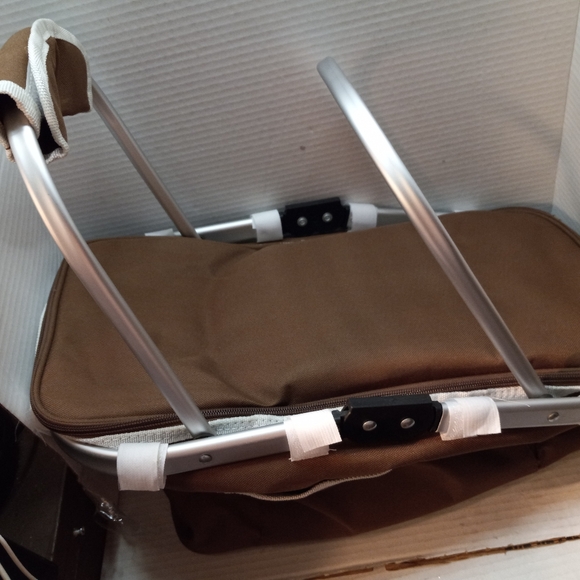 Travelwell Collapsible Basket Framed in Aluminum Soft Sided Cooler Picnic Outing - Picture 13 of 13